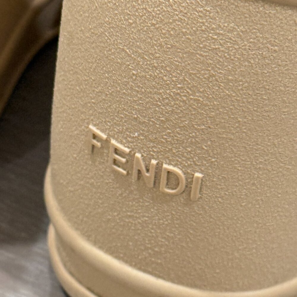 Fendi Padded Leather Platform Wedge Slides - Authentic - Picture 10 of 12
